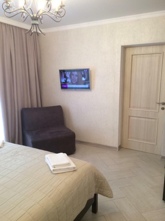 Guest House Гости Pitsunda Exterior foto
